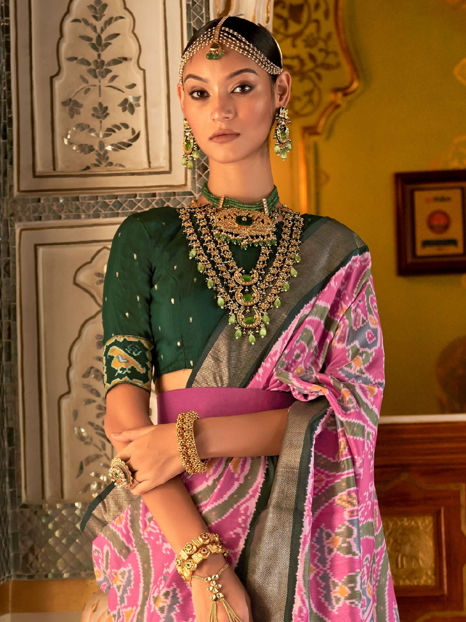 Striking Pink Patola Printed Traditional Silk Saree With Blouse