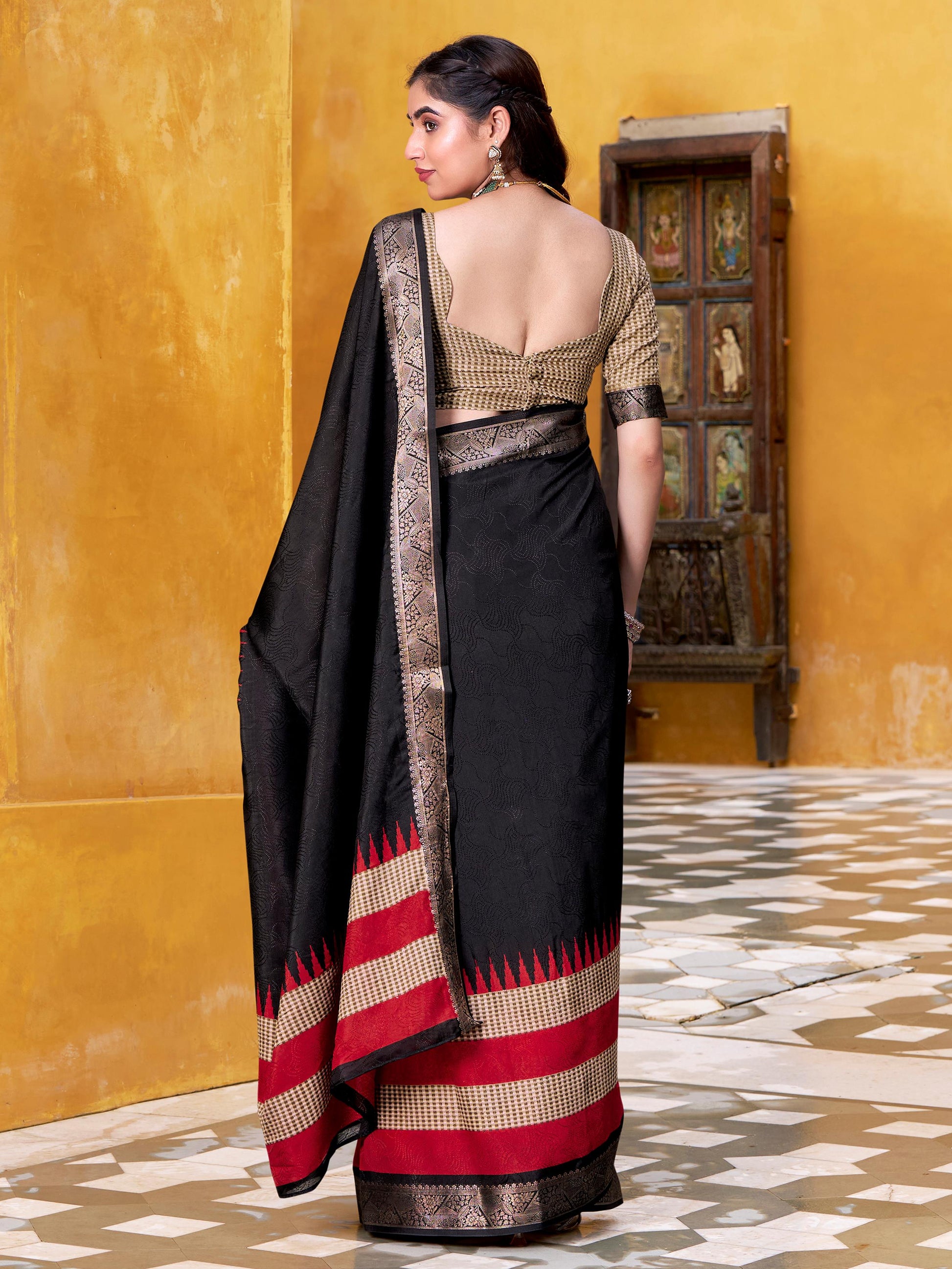 Artistic Black Poly Cotton Printed Casual Wear Saree With Blouse